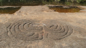 A-labyrinth-petroglyph-ca.25000-BC